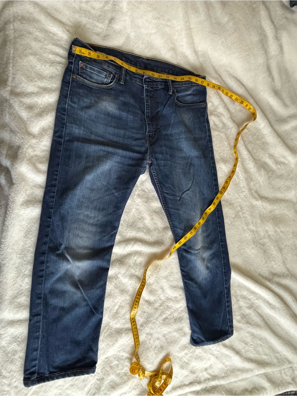 Levi's Men's Blue Dark Wash Denim Jeans Slim Regular Fit Mid Rise 5-Pocket